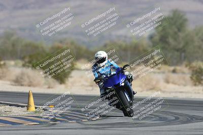 media/Oct-30-2025-Racers Edge (Thu) [[dabbdaf680]]/3-B Group/Session 1 (Turn 5)/